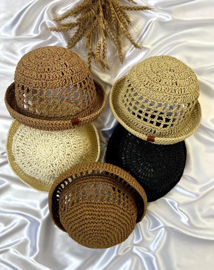 کلاه رافیا تابستانی رنگی لبه گرد کلاه رافیا تابستانی رنگی لبه گرد